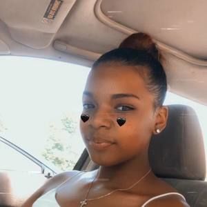 Meet your Posher, Lashawnda